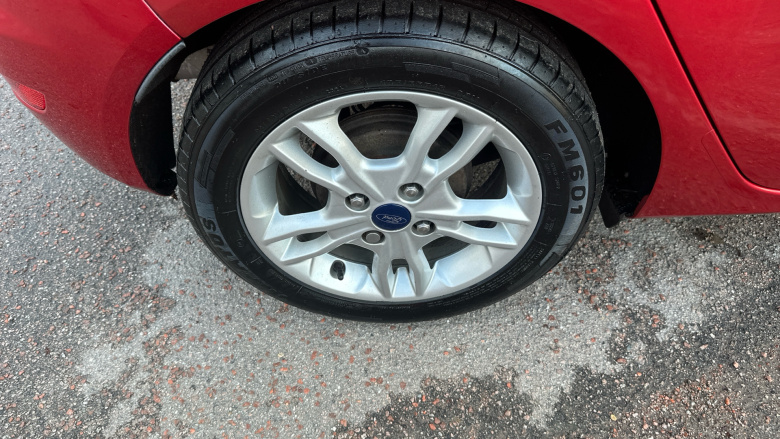 Ford Fiesta 1.0 EcoBoost Zetec 5dr Petrol Hatchback